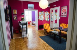 Bridge – 3 Bedroom Apt – Ideal for big group of friends – Up to 10 people